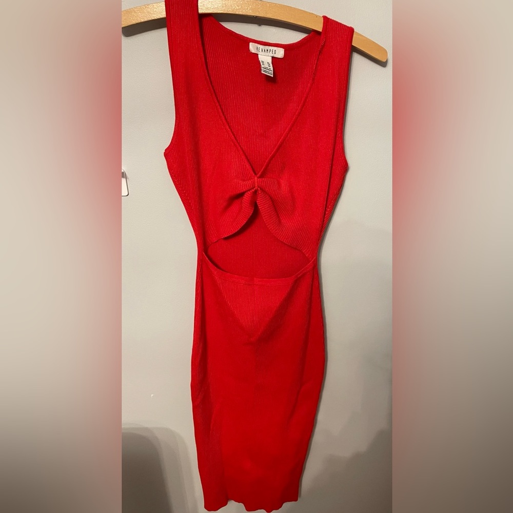 REVAMPED CUTOUT RED DRESS, XL